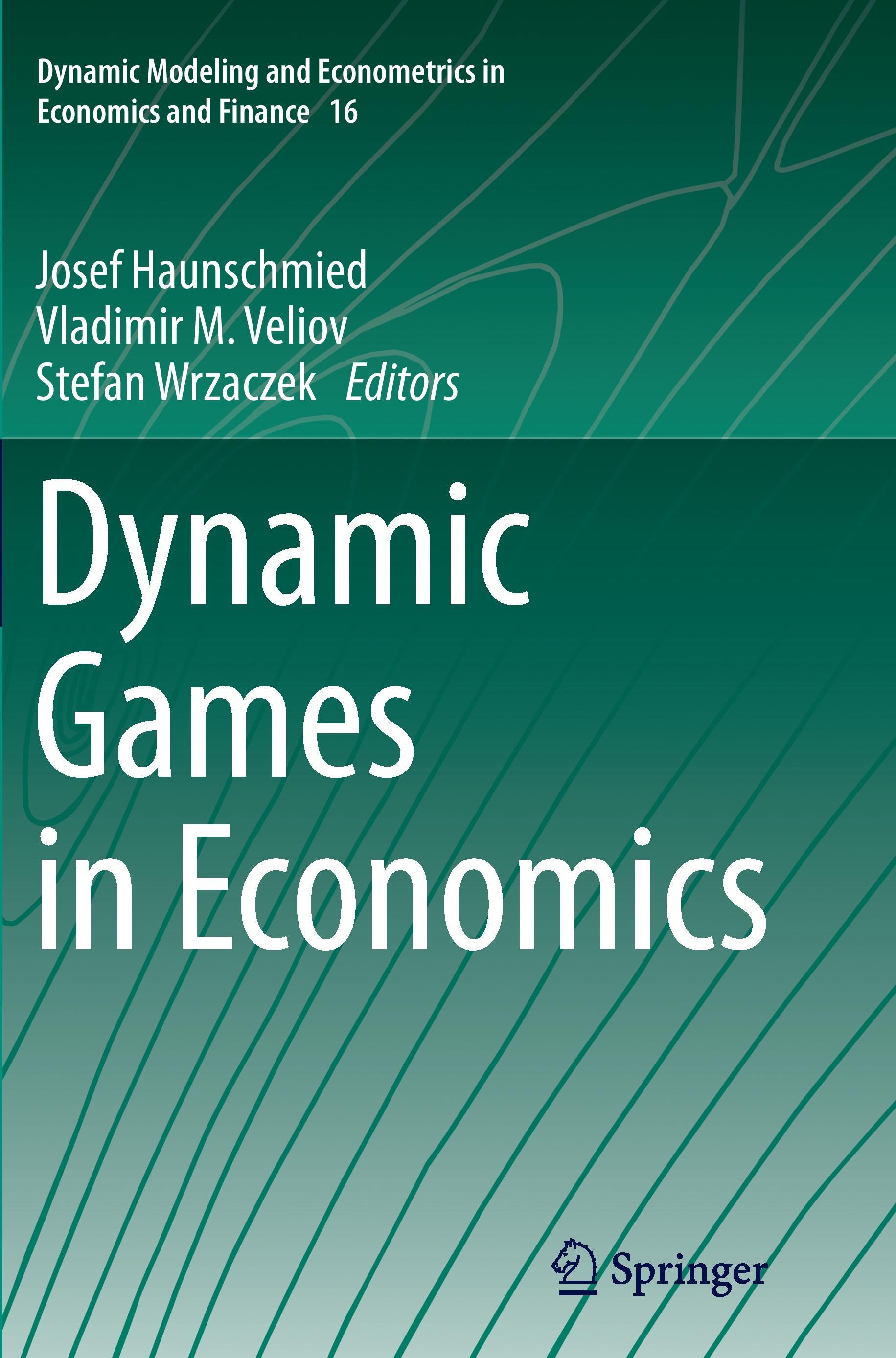 Dynamic Games in Economics