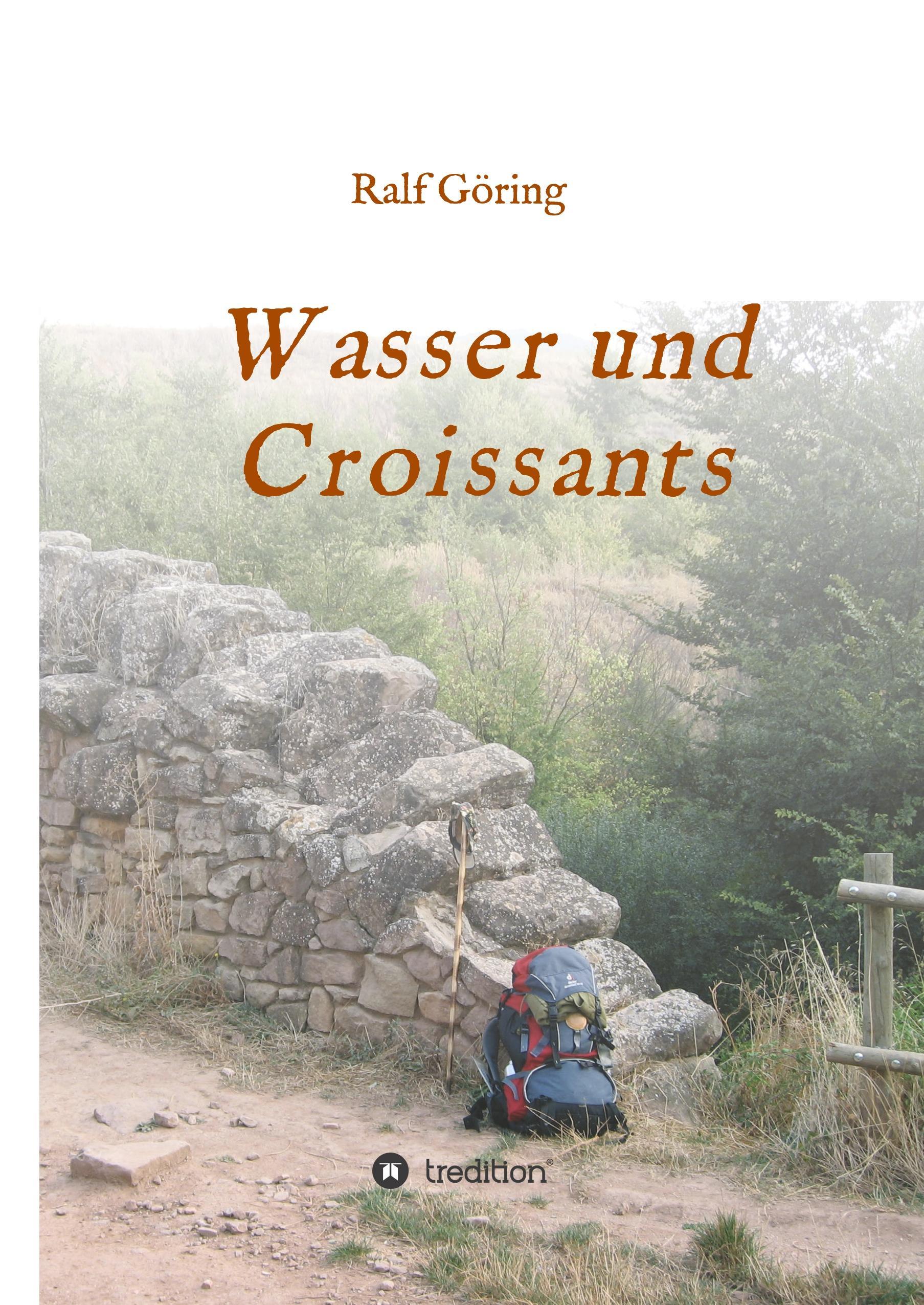 Wasser und Croissants