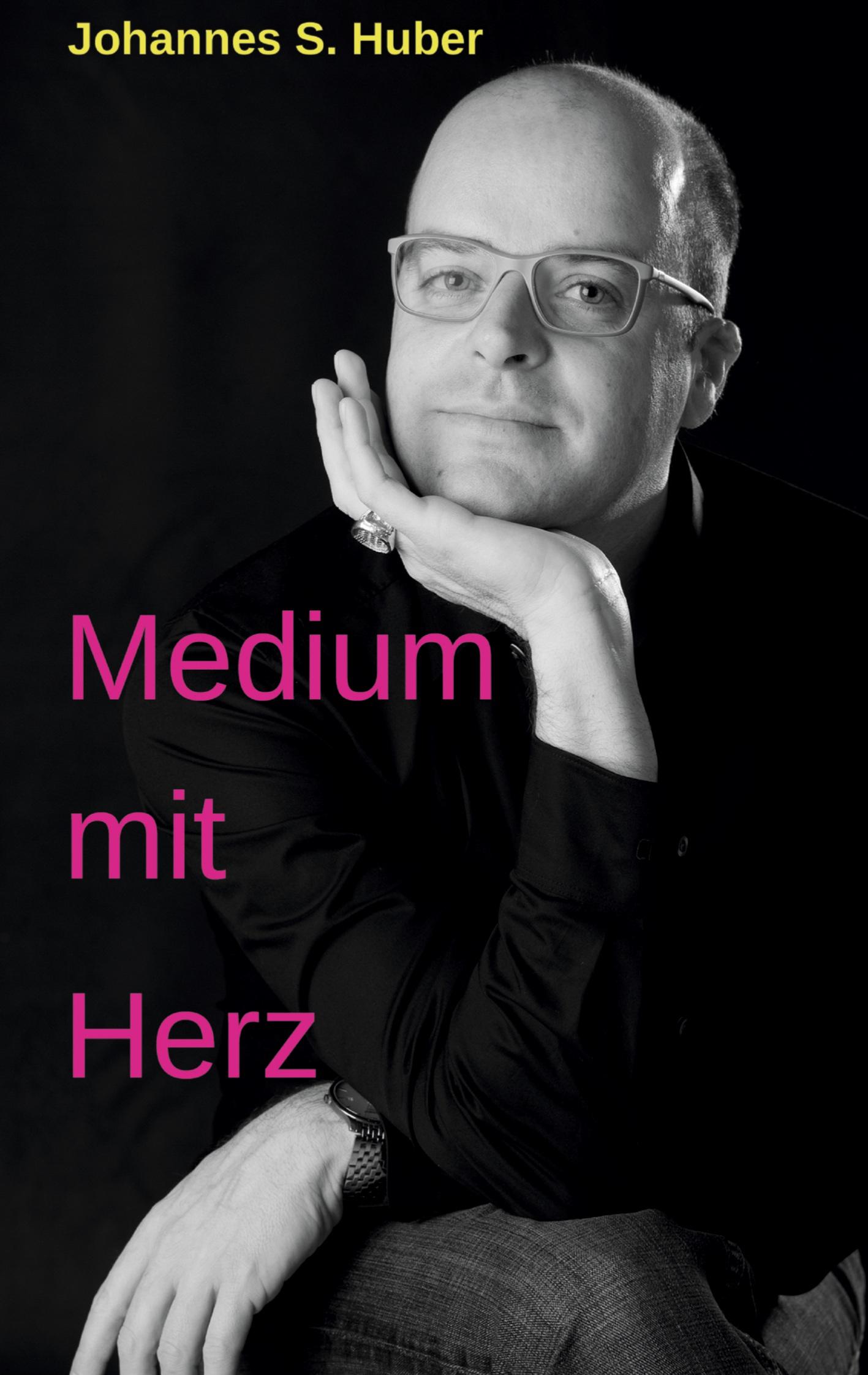 Medium mit Herz