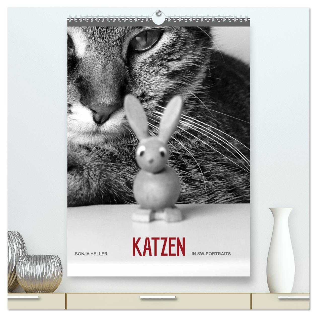 Sonja Heller Katzen in SW-Portraits (hochwertiger Premium Wandkalender 2025 DIN A2 hoch), Kunstdruck in Hochglanz