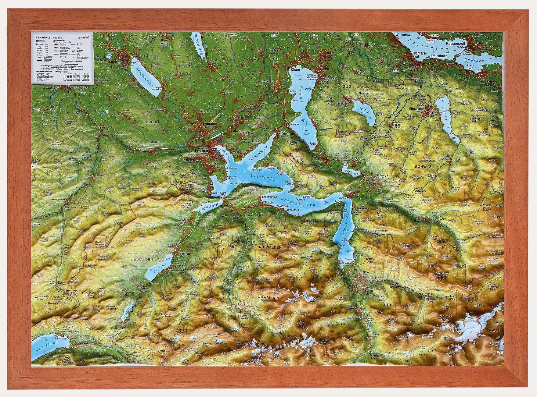 Relief Zentralschweiz klein 1:200.000 Holzrahmen