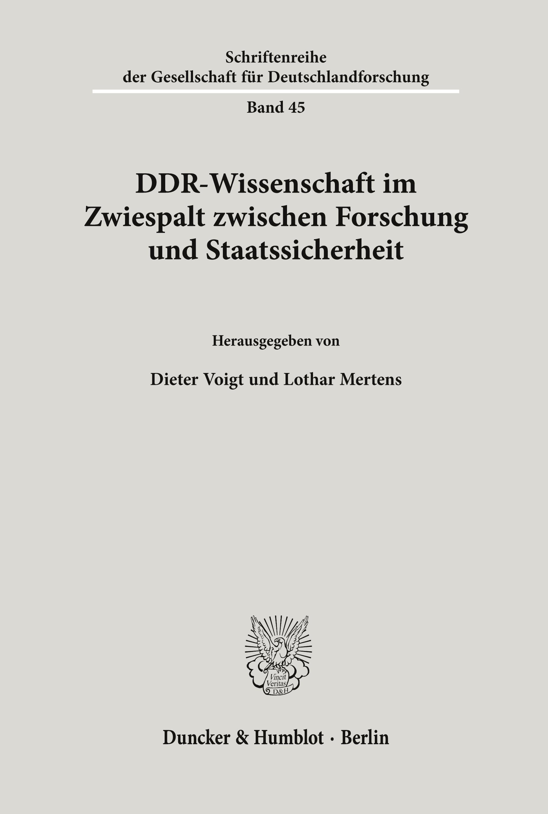 DDR-Wissenschaft im Zwiespalt zwischen Forschung und Staatssicherheit.